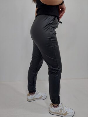 LEATHER PANTS