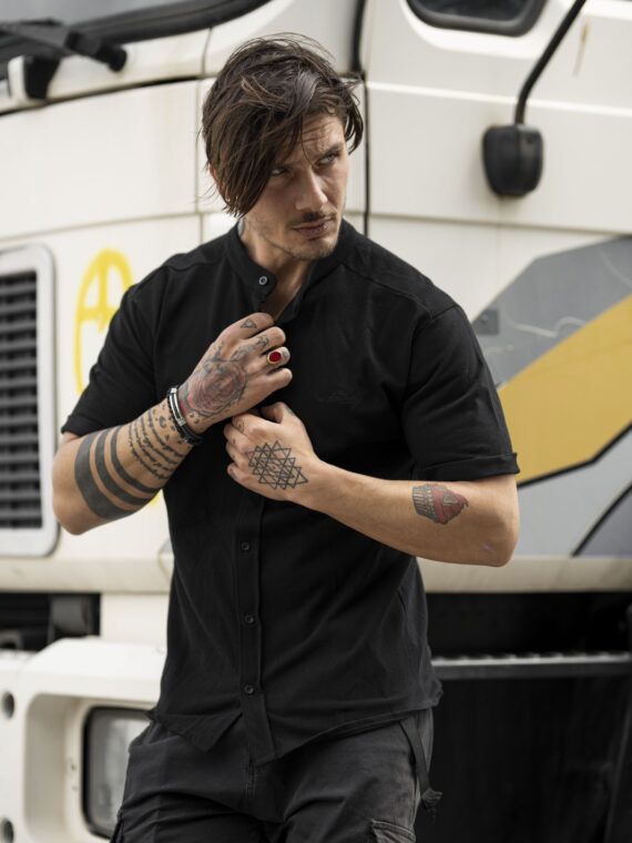 ΜΟΝΤΈΡΝΟ ΠΟΥΚΑΜΙΣΟ ΜΕ MAO ΓΙΑΚΑ