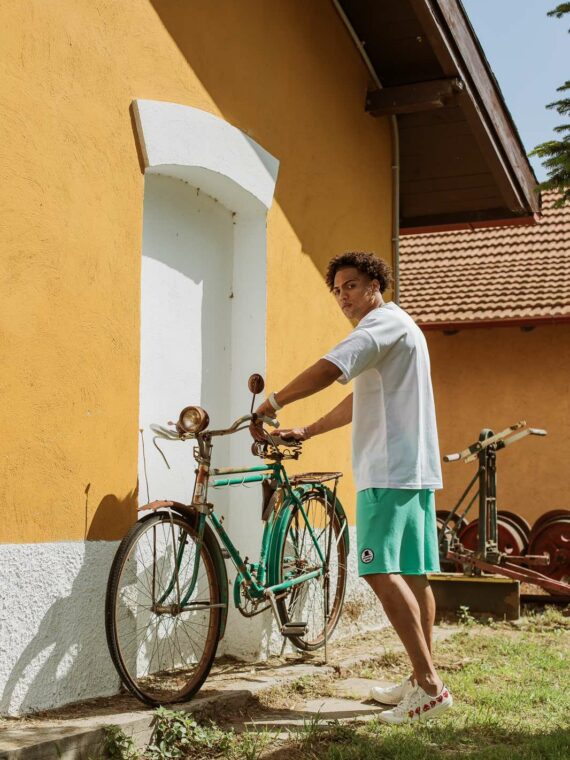 ΑΝΔΡΙΚΗ ΒΕΡΜΟΥΔΑ