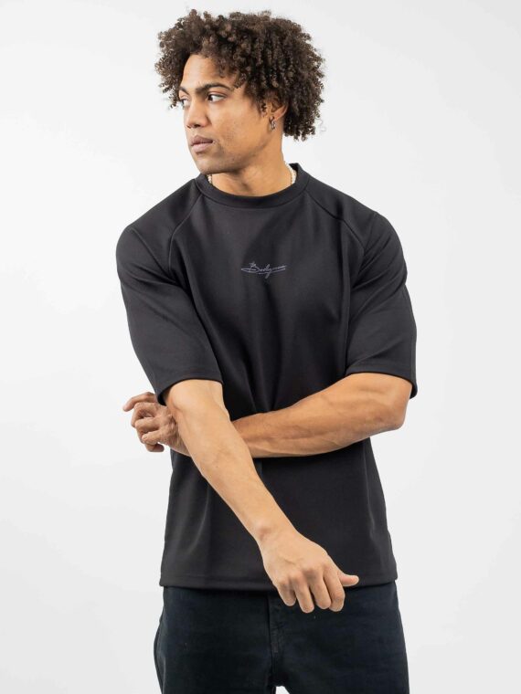 ΜΠΛΟΥΖΑ ΜΕ ΜΑΝΙΚΙ ΜΕΧΡΙ ΤΟΝ ΑΓΚΩΝΑ