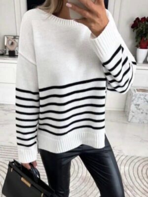 KNITTED BLOUSE