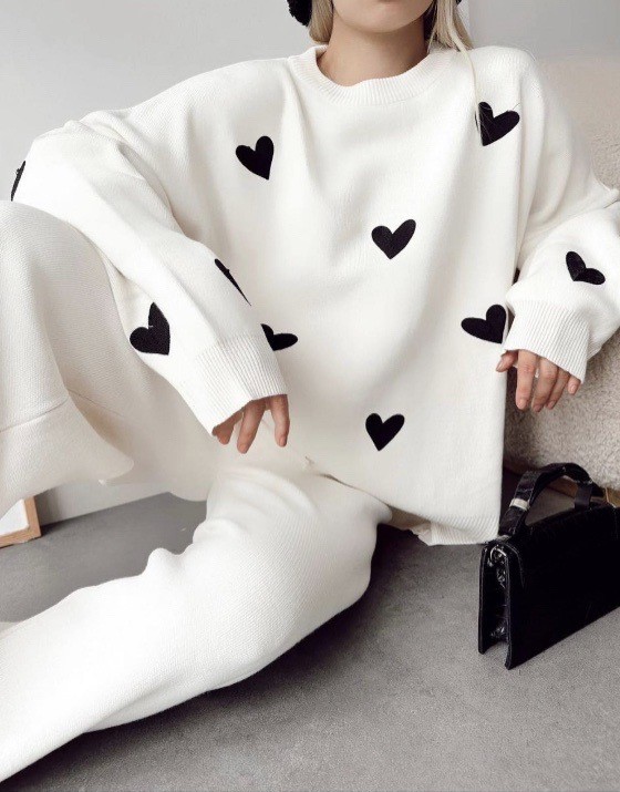 KNITTED SET WITH CRANES