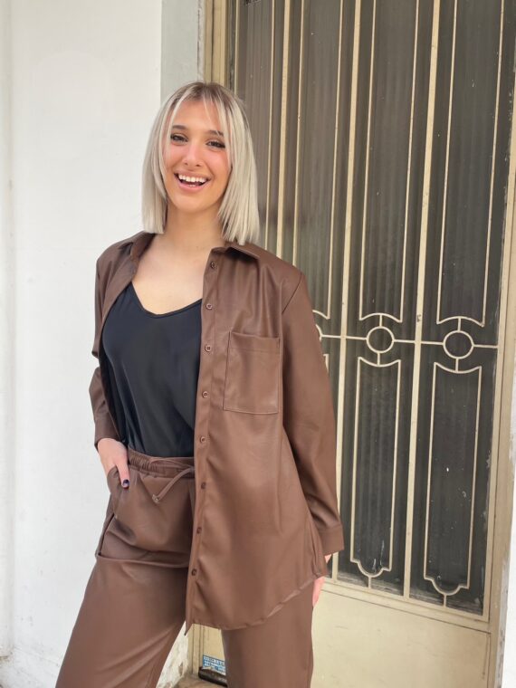 ΠΟΥΚΑΜΙΣΟ ΔΕΡΜΑΤΙΝΗ