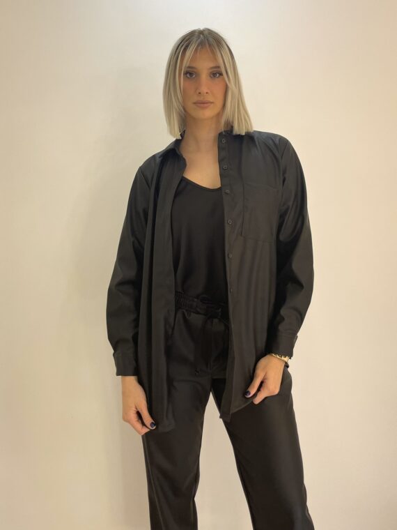 ΠΟΥΚΑΜΙΣΟ ΔΕΡΜΑΤΙΝΗ