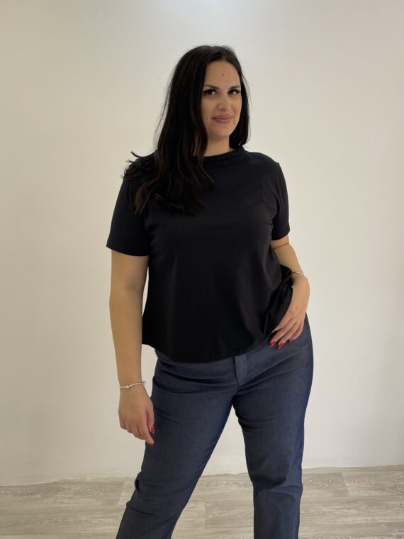 ΜΠΛΟΥΖΑ ΜΕ ΔΑΝΤΕΛΑ