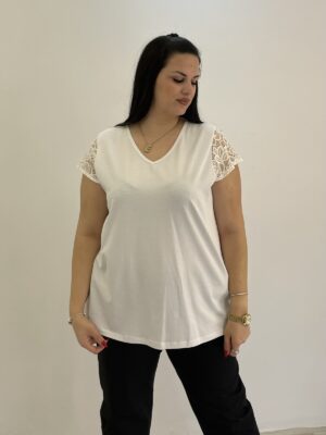 ΜΠΛΟΥΖΑ ΜΕ ΔΑΝΤΕΛΑ