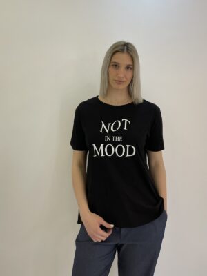 ΜΠΛΟΥΖΑ ΜΕ ΤΥΠΩΜΑ