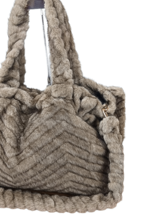 FLUFFY BAG