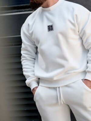 ΚΛΑΣΙΚΗ ΦΟΥΤΕΡ ΜΕ ΣΤΡΟΓΓΥΛΗ ΛΑΙΜΟΚΟΨΗ