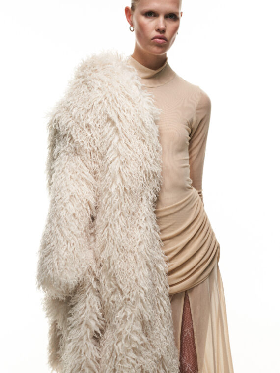 ΜΑΚΡΥ ΠΑΛΤΟ ΑΠΟ ΨΕΥΤΙΚΗ ΓΟΥΝΑ